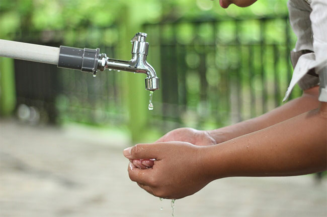 1 in 4 people lack access to safe drinking water: UN