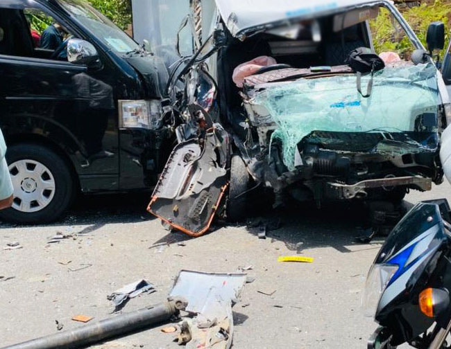 One injured after collision involving five vehicles in Dambulla