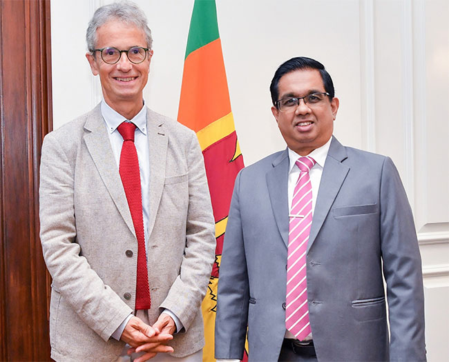 Chair of Transparency International praises govts anti-corruption initiatives