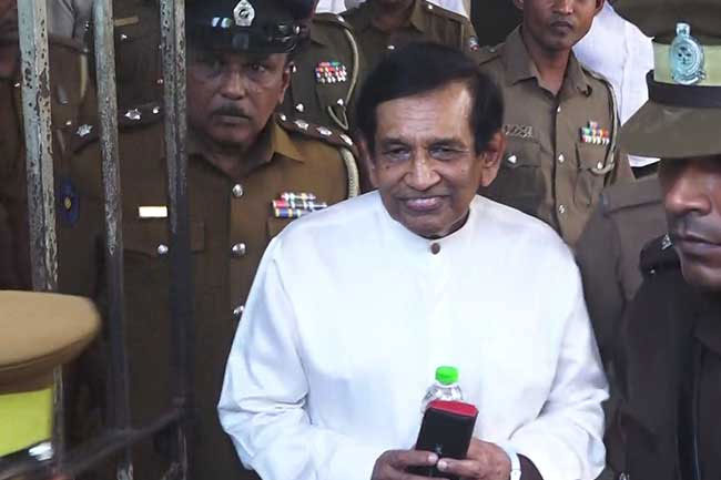 Former Minister Rajitha leaves Bribery Commission