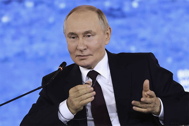 Putin says foreign troops deployed to Ukraine would be legitimate targets