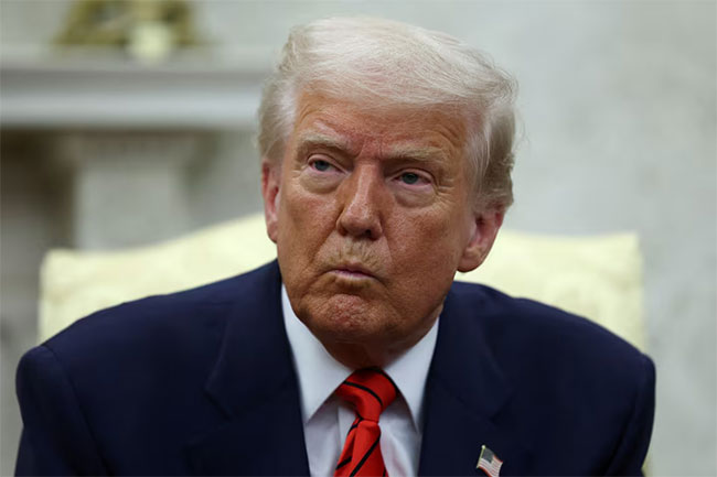 Trump calls on EU to impose 100% tariff on China and India to pressure Putin