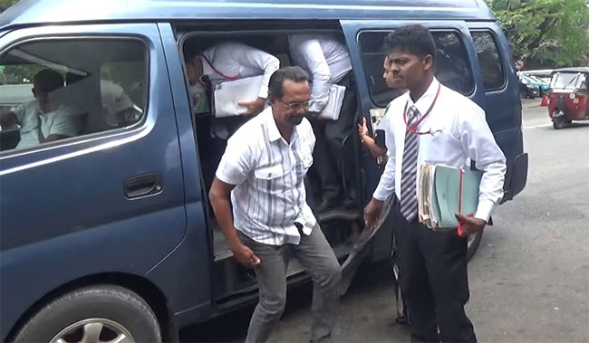 Former Moratuwa Mayor Saman Lal Fernando remanded 
