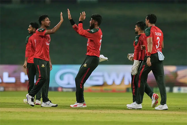 Bangladesh stays alive in Asia Cup with thrilling win over Afghanistan