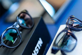 Meta launches smart glasses with built-in display, reaching for superintelligence
