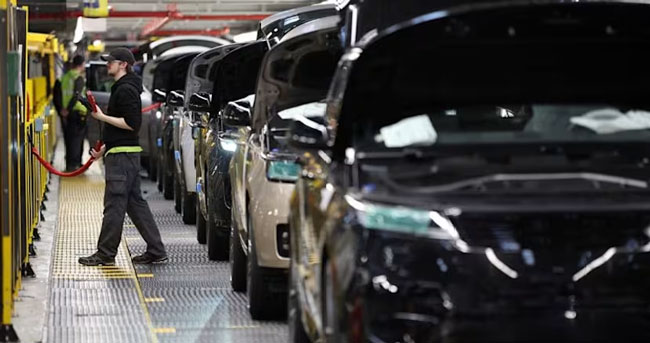 UKs Jaguar Land Rover cyber attack shutdown to hit four weeks