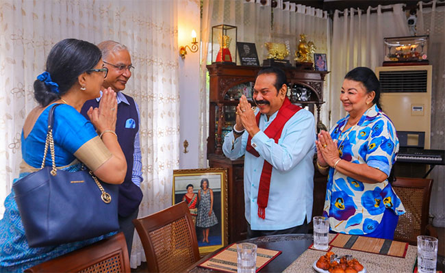 Indian High Commissioner visits ex-President Mahinda Rajapaksa at Carlton House