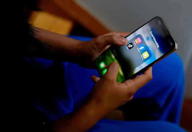 Australias social media ban for teens draws praise at UN