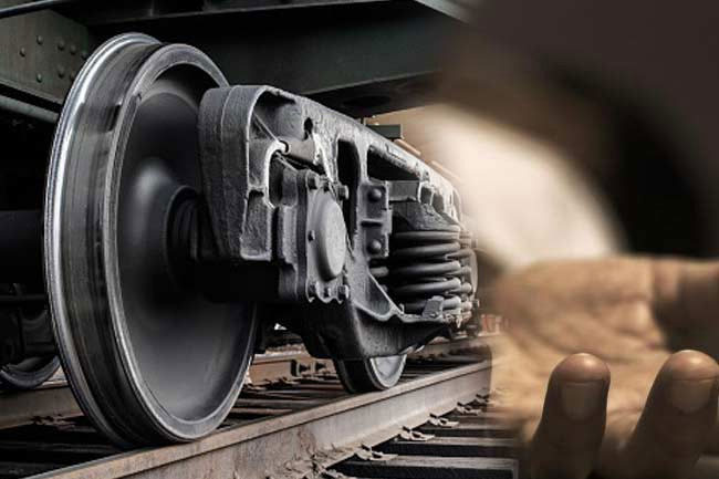Teenage boy dies after being hit by train in Rambukkana 
