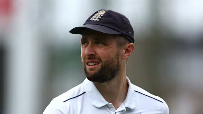 England all-rounder Chris Woakes announces retirement from international cricket