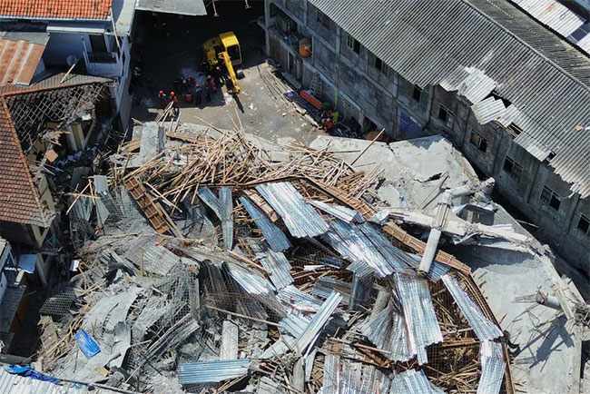 No more signs of life in Indonesia school collapse, with 59 still missing- Rescuers