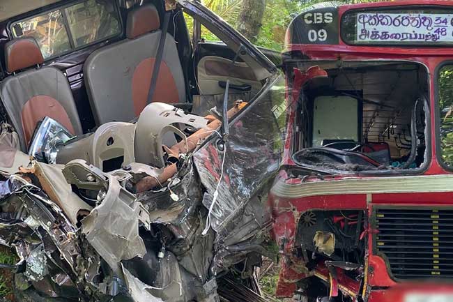 Three dead, 3 injured in lorry-bus collision at Narammala