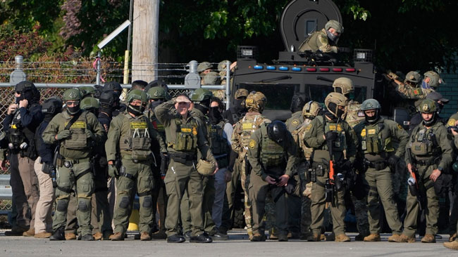 Trump authorises deployment of 300 National Guard troops to Chicago