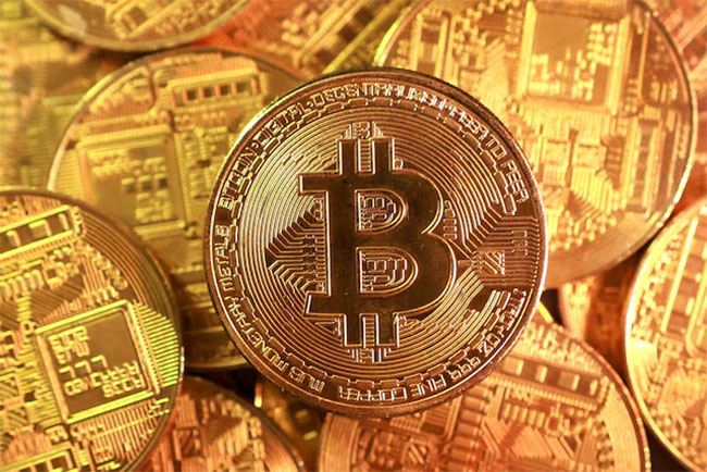 Bitcoin hits new all-time record high
