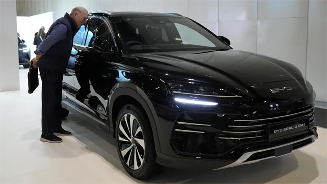 Chinese EV giant BYD sees UK sales soar by 880%