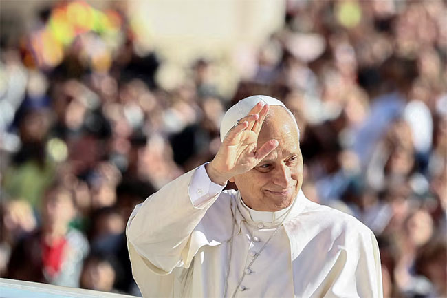 Pope Leo tells US bishops to address Trumps immigration crackdown