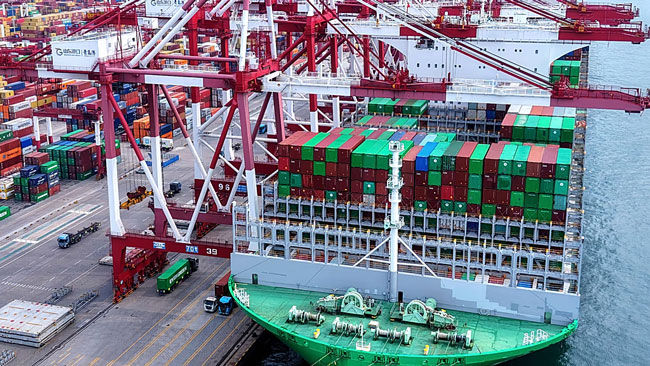 In bid to save shipyards, US set to charge fees on Chinese ships