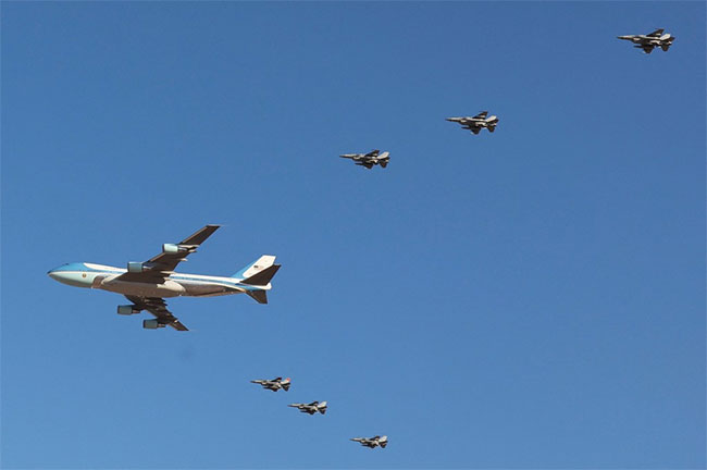 President Trump lands in Egypt for peace summit
