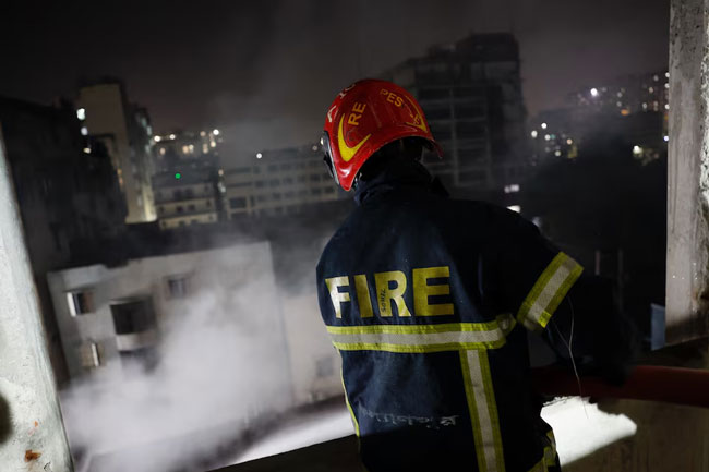 Bangladesh garment factory fire kills 16, toll may rise