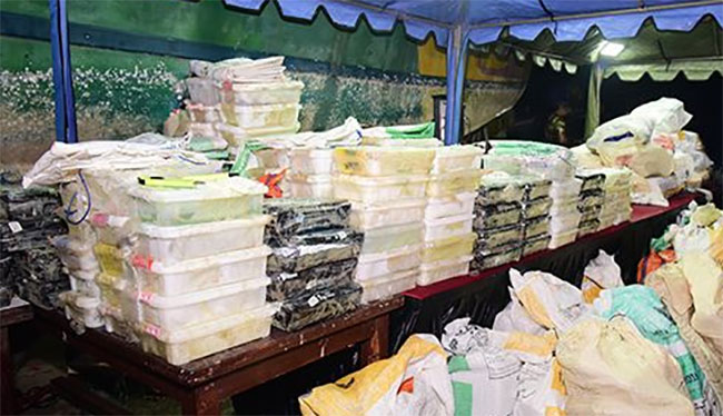 Five arrested over the seizure of 839kg of narcotics in southern seas