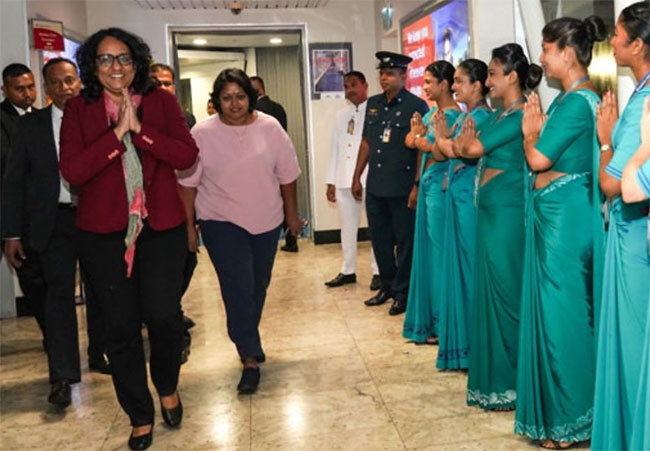 PM Harini departs for India on an official visit 
