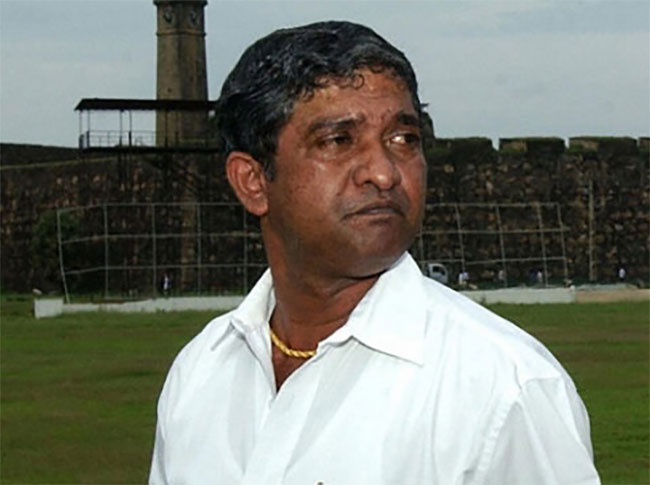 Ex-Test cricketer Jayananda Warnaweera passes away, aged 64