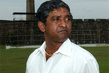 Ex-Test cricketer Jayananda Warnaweera passes away, aged 64