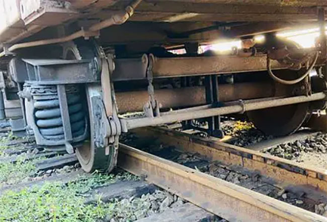 Another train derailment disrupts operations on Kelani Valley Line