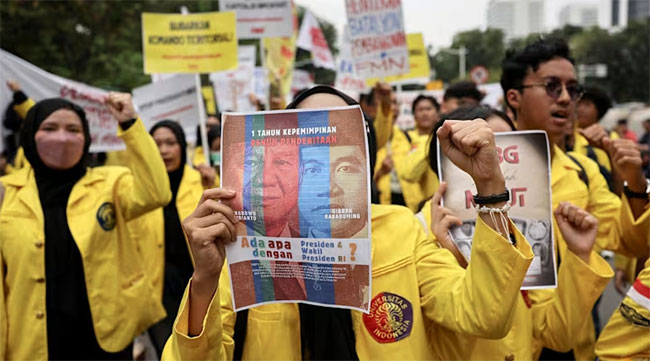 Indonesian students stage protest as President Prabowo marks a year in office