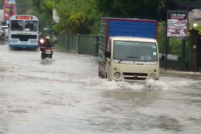 3,000 families in 14 districts affected by adverse weather across Sri Lanka