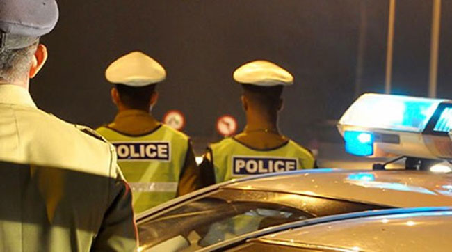 Police fire at van near checkpoint in Ratmalana, driver arrested