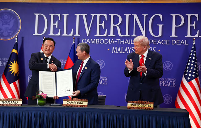 Thai, Cambodia leaders sign expanded ceasefire deal with Trump present Thai, Cambodia leaders sign expanded ceasefire deal with Trump present