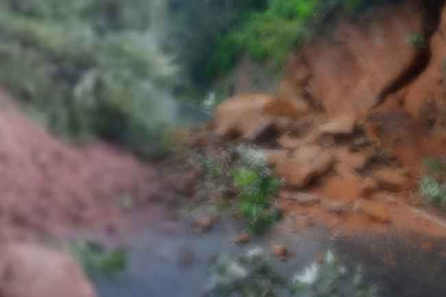 Special project to reduce landslides along Bibile -Passara road launched Special project to reduce landslides along Bibile -Passara road launched