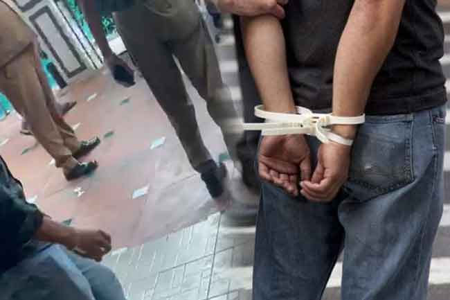 10 arrested with narcotics at party organised through Facebook