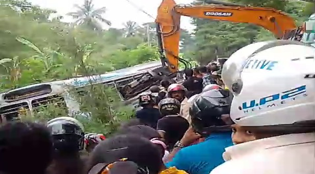 One dead, nearly 40 injured in Thalawa bus accident