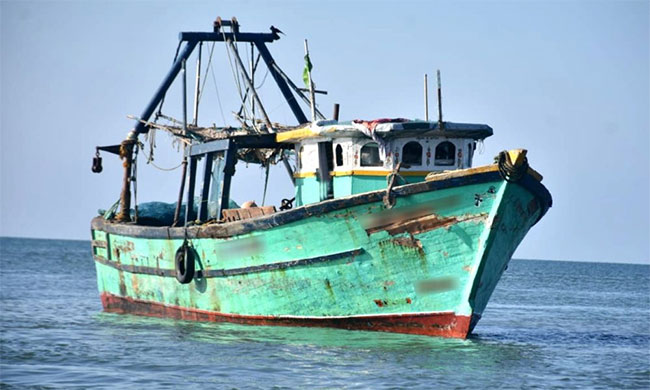 14 Indian fishermen arrested for poaching in Sri Lankan waters