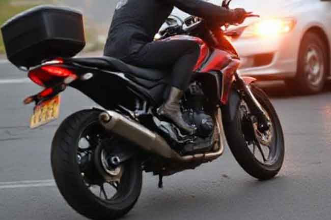 Motorcyclist killed in hit-and-run accident in Warakapola