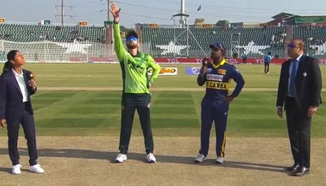   Pakistan win toss, bowl first in second Sri Lanka ODI