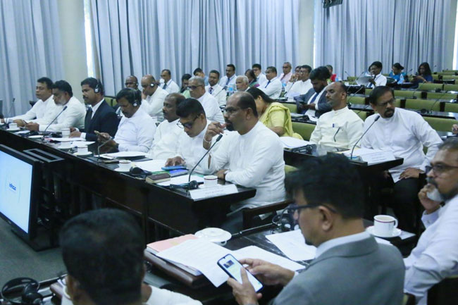 Interim report on public service salary scheme presented to Ministerial Consultative Committee