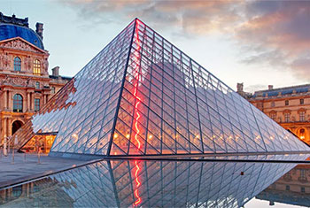 Frances Louvre Museum closes gallery due to structural weakness