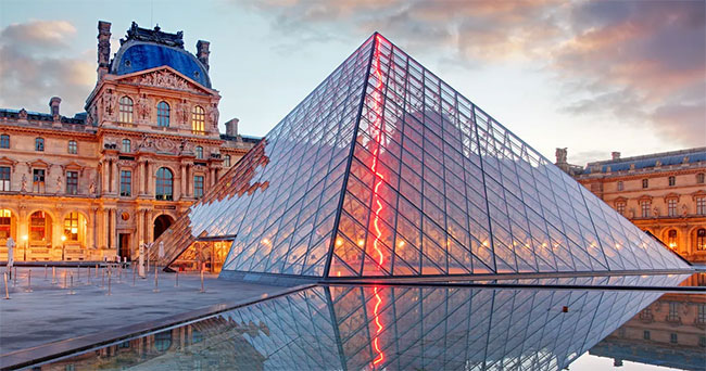 Frances Louvre Museum closes gallery due to structural weakness
