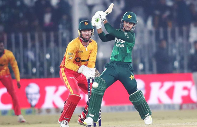 Pakistan beat Zimbabwe in tri-series opener in Rawalpindi