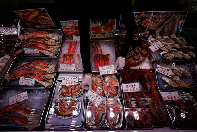 China bans Japanese seafood as diplomatic dispute deepens