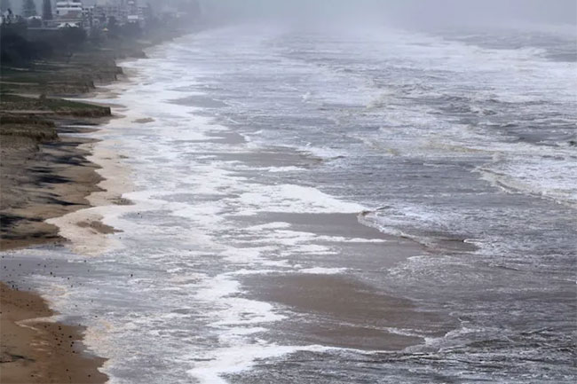 Low pressure area likely to intensify and near Sri Lankas northern coast 