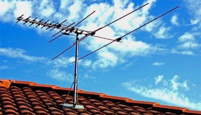 Govt to suspend issuance of new licences to operate analogue TV channels