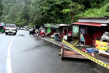 Colombo-Kandy road temporary closed from Pahala Kadugannawa