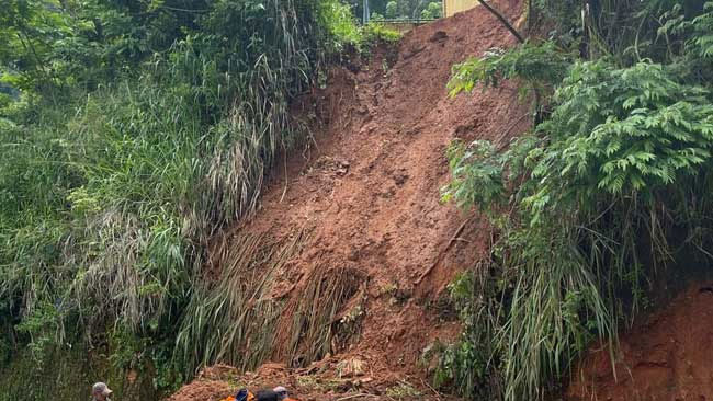 Badulla landslide death toll increases to 11, seven missing