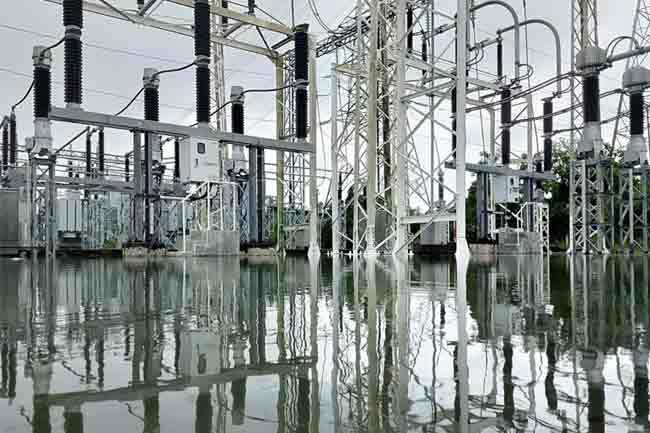 Kotugoda grid substation temporarily shut down due to flooding