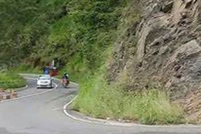 Ella-Wellawaya road reopens for traffic