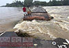Vadduvakal Bridge breaks in two places due to flooding